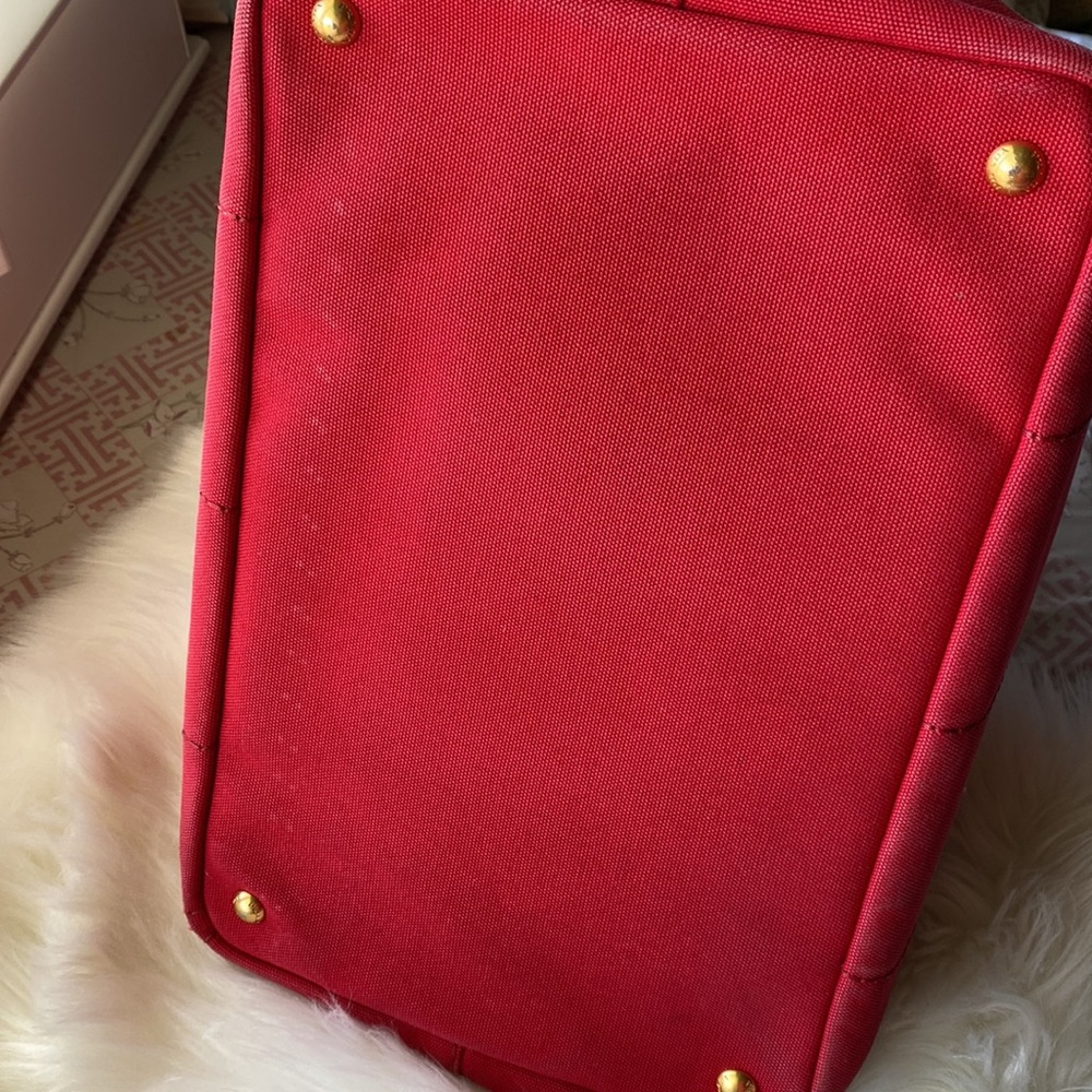 💯% Authentic PRADA CANAPA - Picture 12 of 17